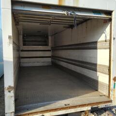 【匝瑳市八日市場】No.M-44 シャッター式 保冷コンテナ 長さ約590cm×幅227cm×高さ245cmくらい 配送可