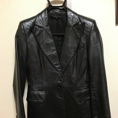 セオリー黒革のジャケット