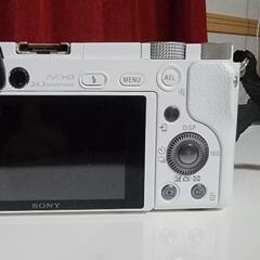 値下げしました！SONY ミラーレス一眼 ダブルズームキット a6000