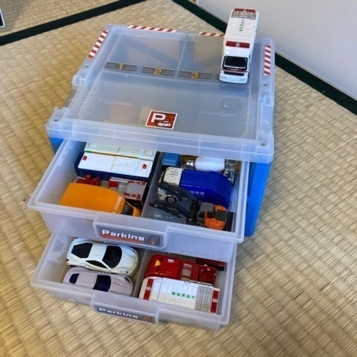 お譲り決定 トミカ 車のおもちゃ収納boxつき ぷっち 宝ヶ池の家具の中古あげます 譲ります ジモティーで不用品の処分