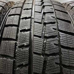 走行短め DUNLOP WINTER MAXX WM01 215/65R16 16インチ スタッドレス 4本 2017年製 アルファード ヴェルファイア等　(VTI448) クレジットカード QRコード決済可能