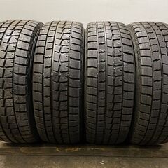 走行短め DUNLOP WINTER MAXX WM01 215/65R16 16インチ スタッドレス 4本 2017年製 アルファード ヴェルファイア等　(VTI448) クレジットカード QRコード決済可能