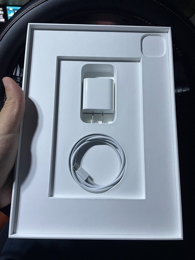 売れました!【SIMフリー】11インチiPadPro(第3世代) M1搭載 128GB