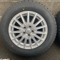スタッドレスタイヤ　ホイール付　195/65/14