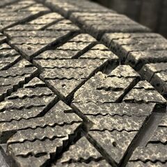 BS BLIZZAK VRX2 205/65R15 15インチ スタッドレス 4本 2017年製 バリ溝 ステップワゴン ストリーム等　(TC461)クレジットカード QRコード決済可能