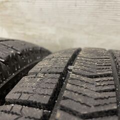 BS BLIZZAK VRX2 205/65R15 15インチ スタッドレス 4本 2017年製 バリ溝 ステップワゴン ストリーム等　(TC461)クレジットカード QRコード決済可能