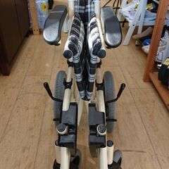 子供用 車椅子 コンパクト 車いす 介助用 介護用 折りたたみ式 チェック柄 ブラックー×グレー ☆ 近隣配送無料 買取帝国 朝霞店 子供用 車椅子 コンパクト 車いす 介助用 介護用 折りたたみ式