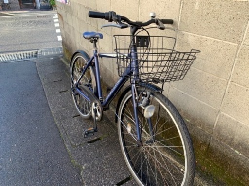 クロスバイク】700x28c 3x7段変速 LEDオートライト付 チェーン、リヤ