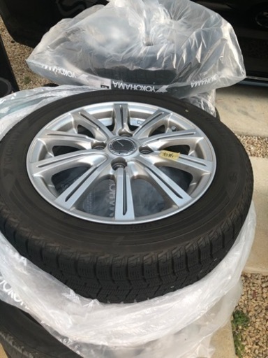 スタッドレス　軽用　4穴　14インチ