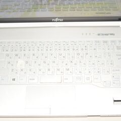 中古軽量 ノートPC 先取り最新OSWindows11 富士通 SH90/X 高性能i5