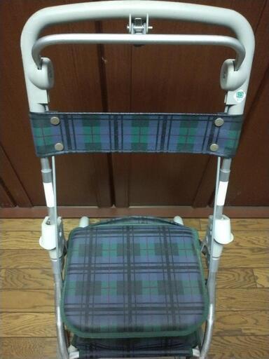 お値下げしました シルバーカー介護用手押し車中古 あっこ 忍ケ丘の家電の中古あげます 譲ります ジモティーで不用品の処分