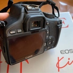 お譲り先決まりました】Canon EOS KISS X4 Wズームキット