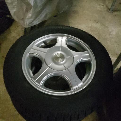 165/70R14 スタッドレスタイヤホイール付き 軽自動車にオススメ 新しい