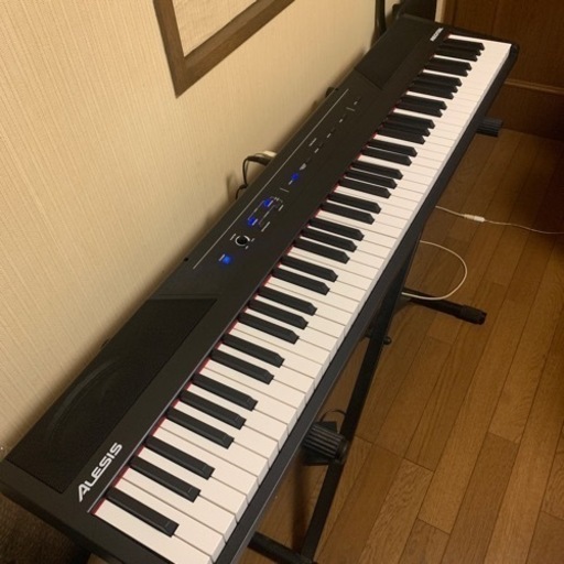 仰天価格新品同様セット☆ 888M Alesis 電子ピアノ 88鍵盤 + スタンド/サスティンペダル DTM にも