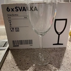 IKEAの足付きグラス