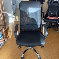 オフィスチェア　事務椅子