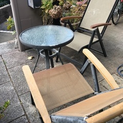 ガーデンテラス用　テーブルと椅子のセット