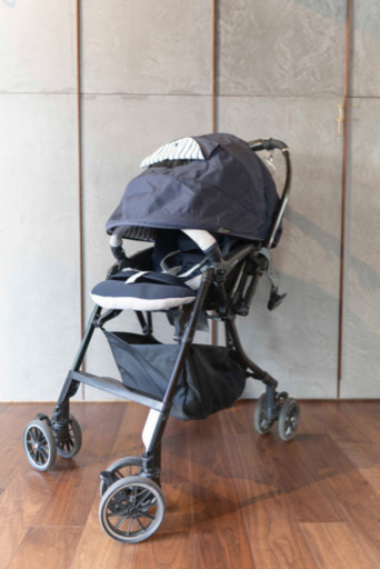 ベビーカー　Combi コンビ　保冷パットとレインカバー付き