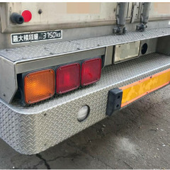 【売】いすゞ　エルフ　冷凍車用　ワンオフ　サイド、リヤバンパー　デコトラ　値下げしました。