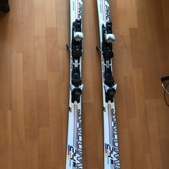 スキー板　Salomon