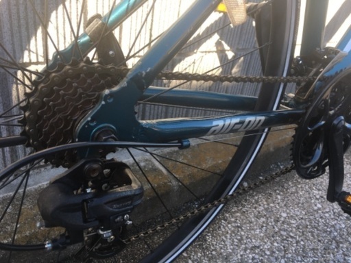 クロスバイク? Air-on アルミフレーム クロスバイク 水色 21段変速