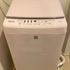 ピンクで統一された洗濯機と冷蔵庫