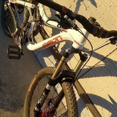 【明日まで取引希望】ジャイアント REIGN マウンテンバイク MTB