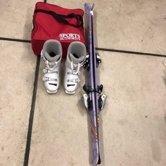 ①スキー板128cm紫色、靴23.0cm、シューズケース