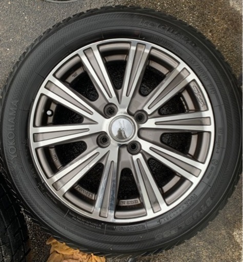 中古スタッドレスタイヤiceGUARD185/60R15