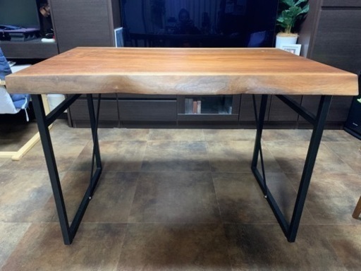 取引交渉中】【男前】ウォールナット無垢一枚板テーブル | vaisand.com