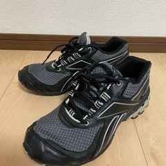 Reebok リーボック　シューズ　黒　27.5cm