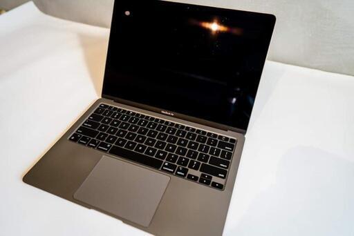 M1チップ mac book air 16GB