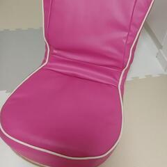 ［無料譲渡］折り畳みピンクの座椅子