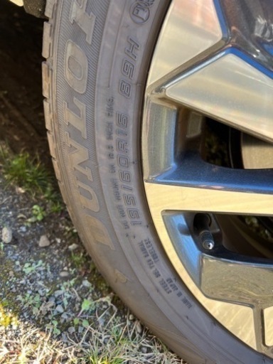 セレナ　中古タイヤ　195/60R16 半年3000キロ