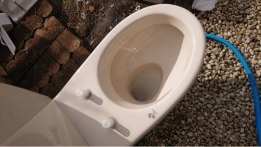 【お譲り先決定】【直接取りに来ていただける方限定】LIXIL 便器 トイレ 陶器