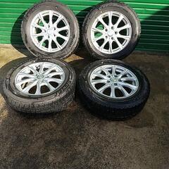 本日お渡しできます。215/60 R16スタッドレス4本セット