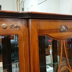 価格見直しました！ダウンライト付｜鍵1本付｜ガラス扉キャビネット