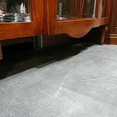 価格見直しました！ダウンライト付｜鍵1本付｜ガラス扉キャビネット