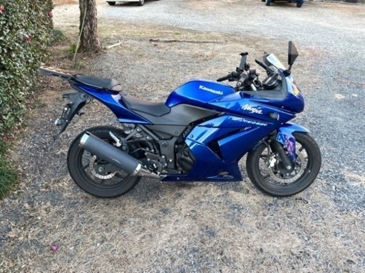 113.  カワサキ　ニンジャ　EX250K  250cc バイク　車体