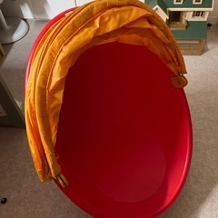 IKEAで大人気だった回転する子供用お遊び椅子(*^^*)