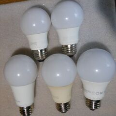 IKEA　イケア　LED電球　普通サイズ３個　Mサイズ２個