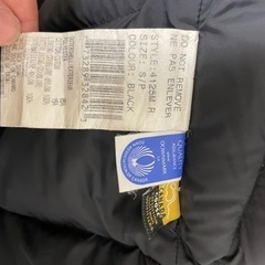 カナダグースダウンベスト