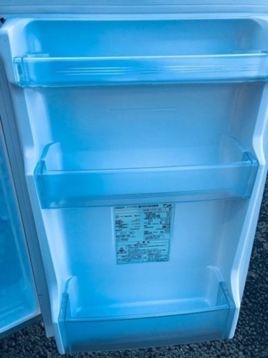 ①✨2017年製✨831番 AQUA✨ノンフロン直冷式冷凍冷蔵庫✨AQR-111F(S)-1‼️