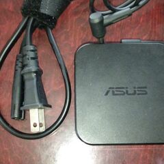 ASUS　X205TA用のACアダプター（EXA1203XH）電...