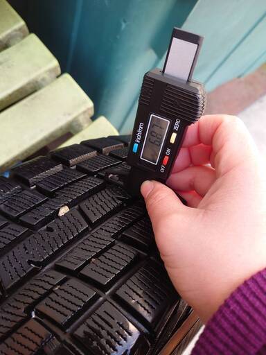 スタッドレスタイヤホイール4本セット 175/65R14 Bb、デミオ、ベレーサ