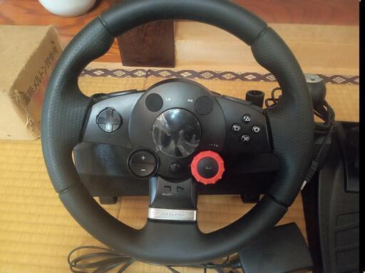 PS4対応ドライビングフォースGT