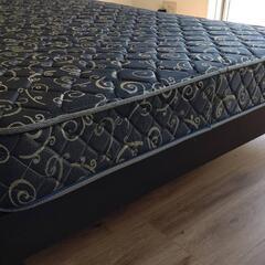 お買い得！ダブルベッド（フレーム+マットレス+ヘッドボード）　クリーニング済　管理番号72812