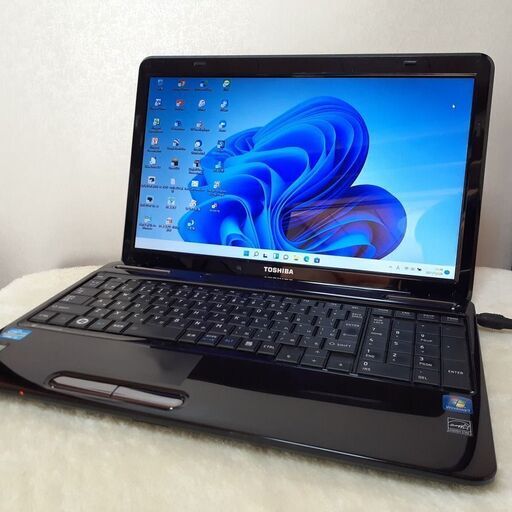 【取引中になりました】Windows11　☆SSD搭載で快適☆　TOSHIBA　dynabook　i5　8GB　Wi-Fi  ブルーレイ　テンキー付き