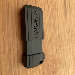 USB メモリー　16GB