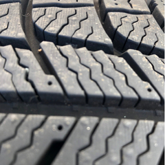 緑日様　スタッドレスタイヤ　ホイールセット　中古